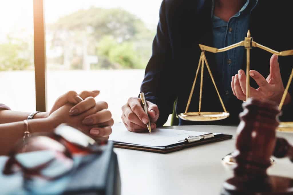 Court Applications vs. Mediation: A Less Stressful Path with EH Mediation Evesham